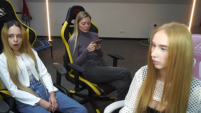 Amelia Blaze online show from 09/29/25, 10:42