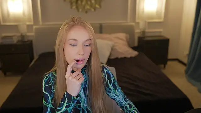 Amelia Blaze online show from 10/24/25, 11:28