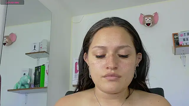 megan doll2 online show from 01/21/25, 12:46