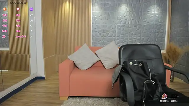 charlottewhitte online show from 01/30/25, 11:11