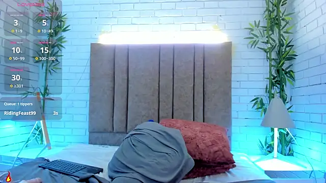 charlottewhitte online show from 02/21/25, 02:27