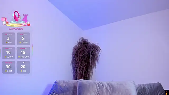 charlottewhitte online show from 11/14/25, 12:26