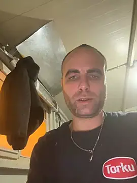 mustican422 online show from 01/25/25, 05:08