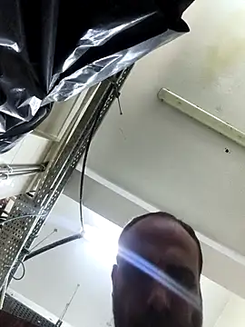 mustican422 online show from 10/04/25, 01:09