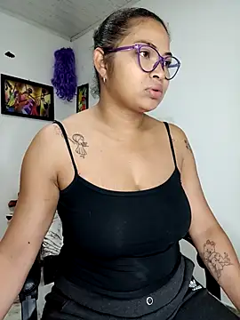 chalohott online show from 10/18/25, 06:58