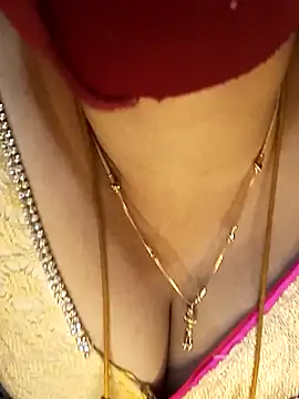 tuttifrutti17 online show from 12/24/24, 05:55