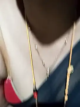 tuttifrutti17 online show from 10/27/25, 06:12