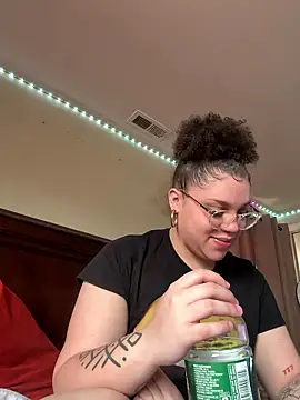 QueenNuttCollector online show from 01/09/26, 05:15