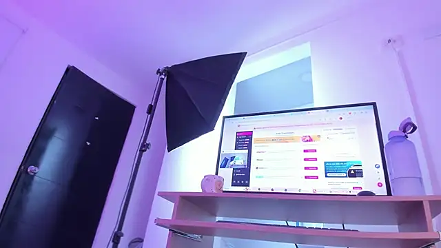 izaro22 online show from 09/26/25, 02:32