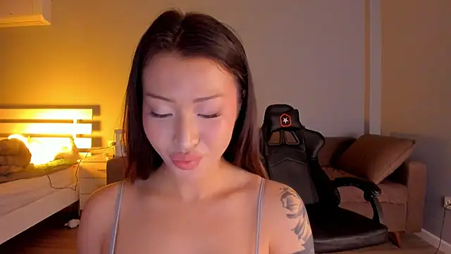 kawaii mia online show from 03/20/25, 03:25