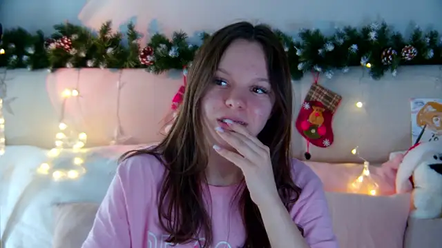 ElisabethDavis online show from 01/12/25, 12:18