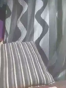 Snapshot of Hailey_BaileyXYZ chatting on 12/11/24, 08:28 Hailey BaileyXYZ online show from 12/11/24, 08:28