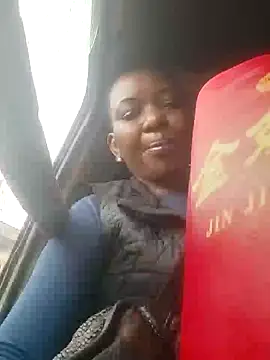 Snapshot of Hailey_BaileyXYZ chatting on 01/12/25, 06:39 Hailey BaileyXYZ online show from 01/12/25, 06:39