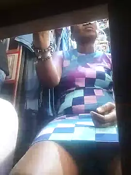 Snapshot of Hailey_BaileyXYZ chatting on 02/18/25, 02:27 Hailey BaileyXYZ online show from 02/18/25, 02:27