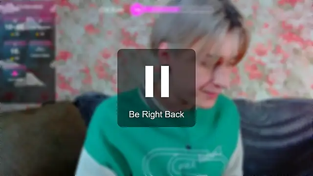 Snapshot of _YummyTony_ chatting on 01/06/25, 08:28 YummyTony online show from 01/06/25, 08:28