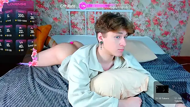 Snapshot of _YummyTony_ chatting on 02/20/25, 02:35 YummyTony online show from 02/20/25, 02:35