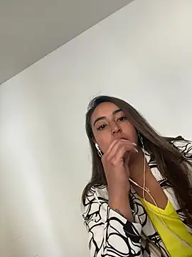 Vaiolet a online show from 07/03/26, 03:29