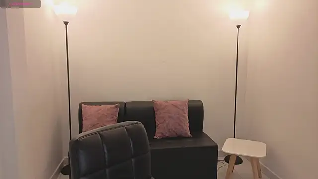 camiilaa1 online show from 04/16/26, 02:01