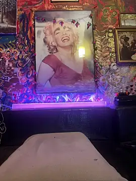 Snapshot of BarryKingsman chatting on 03/13/25, 09:59 BarryKingsman online show from 03/13/25, 09:59