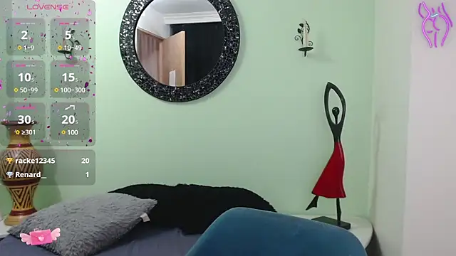 Sofia Franco  online show from 12/26/24, 11:03