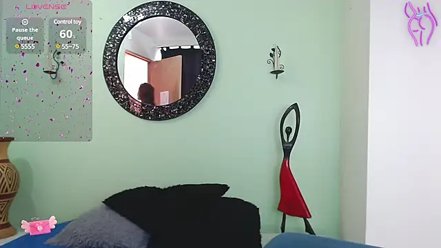 Sofia Franco  online show from 01/17/25, 07:05