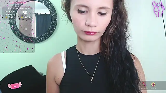 Sofia Franco  online show from 02/04/25, 07:11