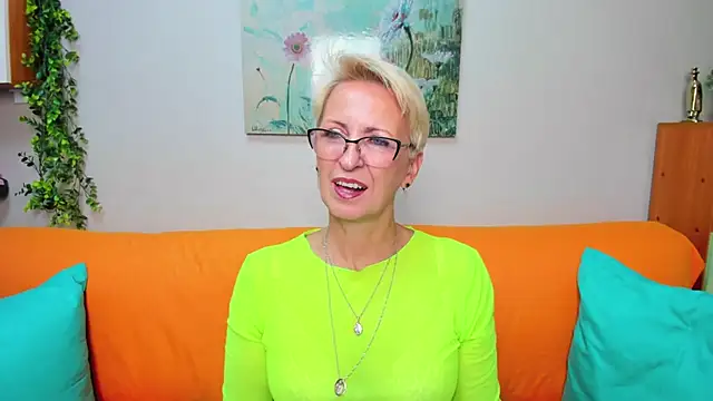 iamyourdream89 online show from 09/15/25, 11:43