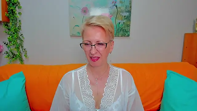 iamyourdream89 online show from 05/22/26, 08:42