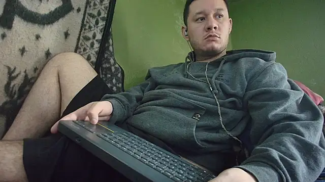 sweet cock28 online show from 09/29/25, 03:28