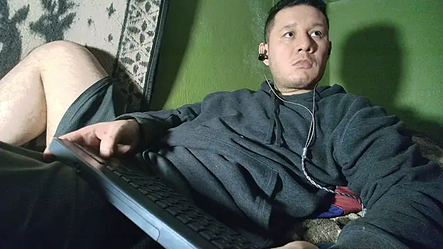 sweet cock28 online show from 02/04/26, 03:23