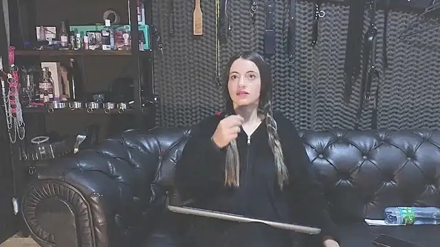 kimberly swan online show from 02/07/25, 04:27