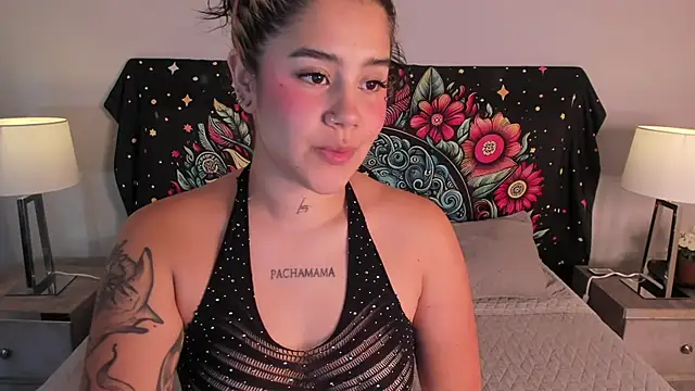 natassha1 online show from 12/18/24, 10:30