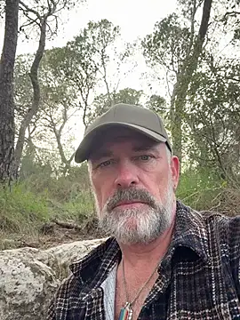 DaddybearVLC online show from 02/25/25, 03:49