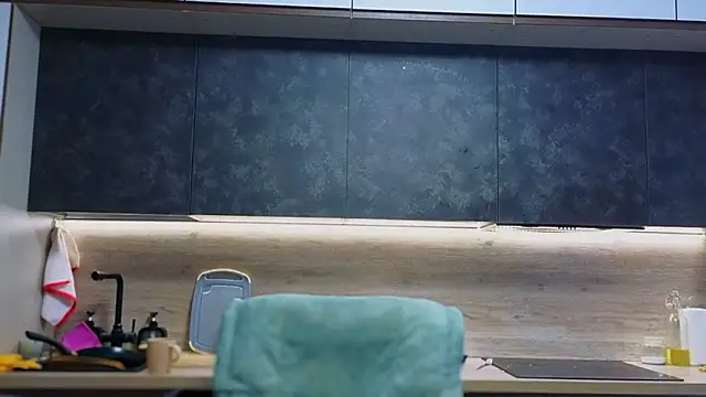 Katniss K online show from 02/14/26, 08:33