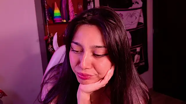 amber yull online show from 05/15/26, 02:24