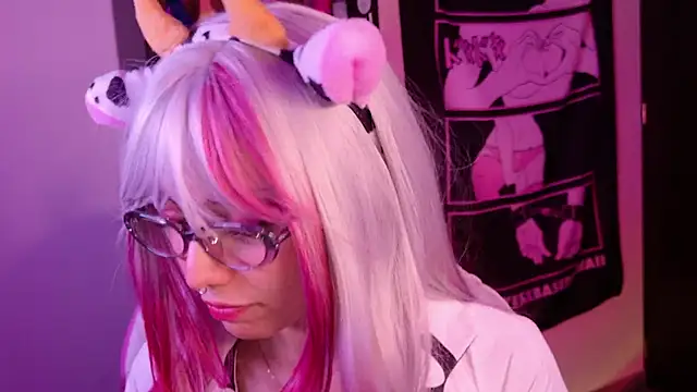 amber yull online show from 05/31/26, 01:14
