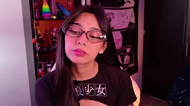 amber yull online show from 06/15/26, 02:52