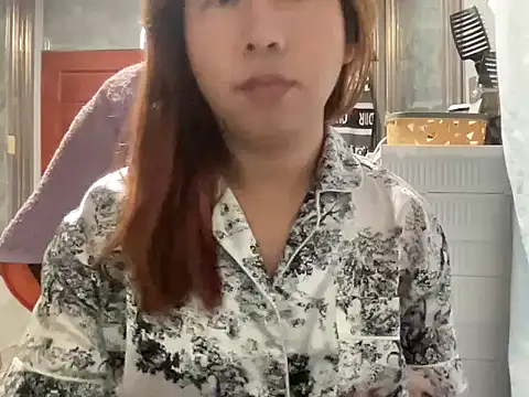 Snapshot of UrLove_Marga chatting on 05/23/26, 10:36 UrLove Marga online show from 05/23/26, 10:36