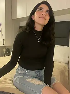 Snapshot of saori_10 chatting on 03/06/25, 05:14 saori 10 online show from 03/06/25, 05:14