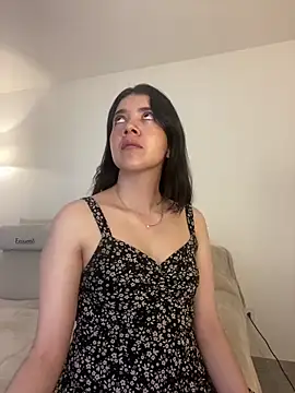 Snapshot of saori_10 chatting on 03/02/26, 04:25 saori 10 online show from 03/02/26, 04:25