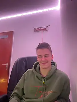 Toyjungee online show from 02/06/25, 05:30