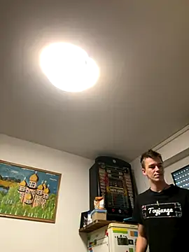 Toyjungee online show from 10/08/25, 12:03