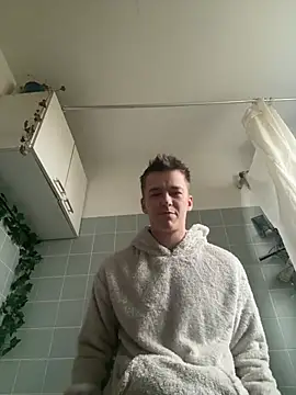 Toyjungee online show from 01/09/26, 02:20