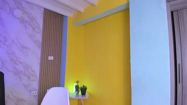 Megan blue7 online show from 10/20/25, 11:21