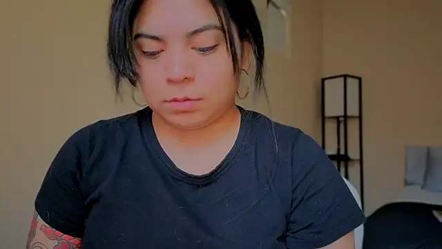 kimmiakiss22 online show from 02/27/25, 11:48