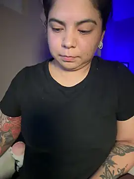 kimmiakiss22 online show from 03/01/25, 07:08