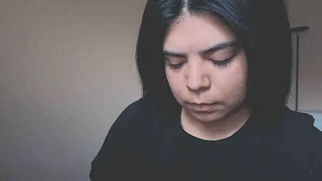 kimmiakiss22 online show from 03/17/25, 11:21