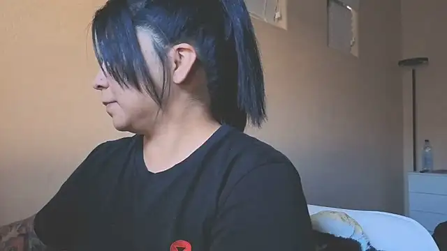 kimmiakiss22 online show from 03/20/25, 11:23