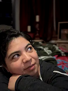 kimmiakiss22 online show from 09/28/25, 02:50