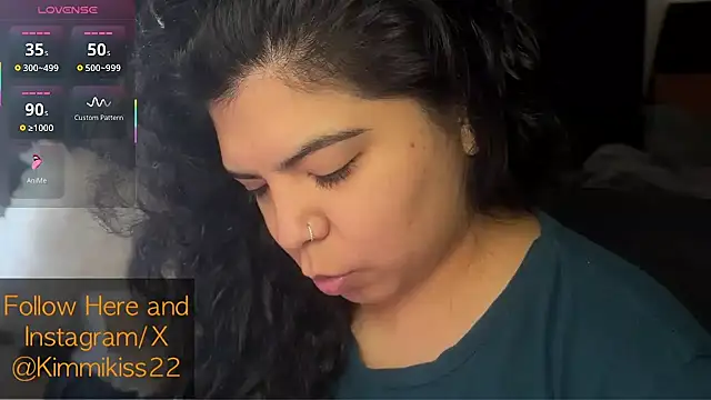 kimmiakiss22 online show from 10/31/25, 09:05